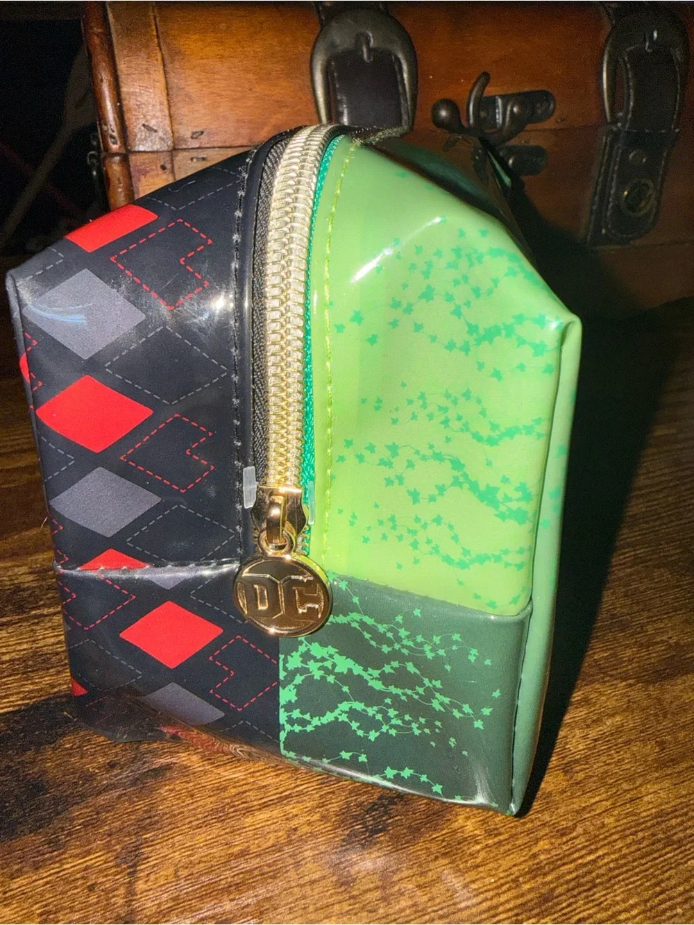 Revolution x DC Harley Quinn & Poison Ivy Cosmetic Bag Set - Black & Green NEW